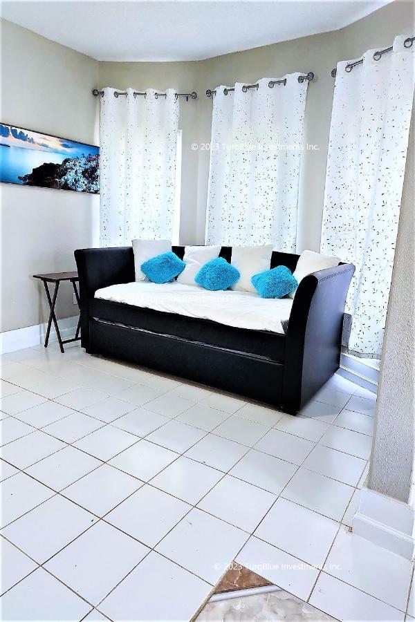 Casaazul-2605B-Pleasure Pier & Beach A Block Away- 3Bed 2Bath 7 Beds- 7 Minutes To Cruise Terminal Галвестон Екстер'єр фото