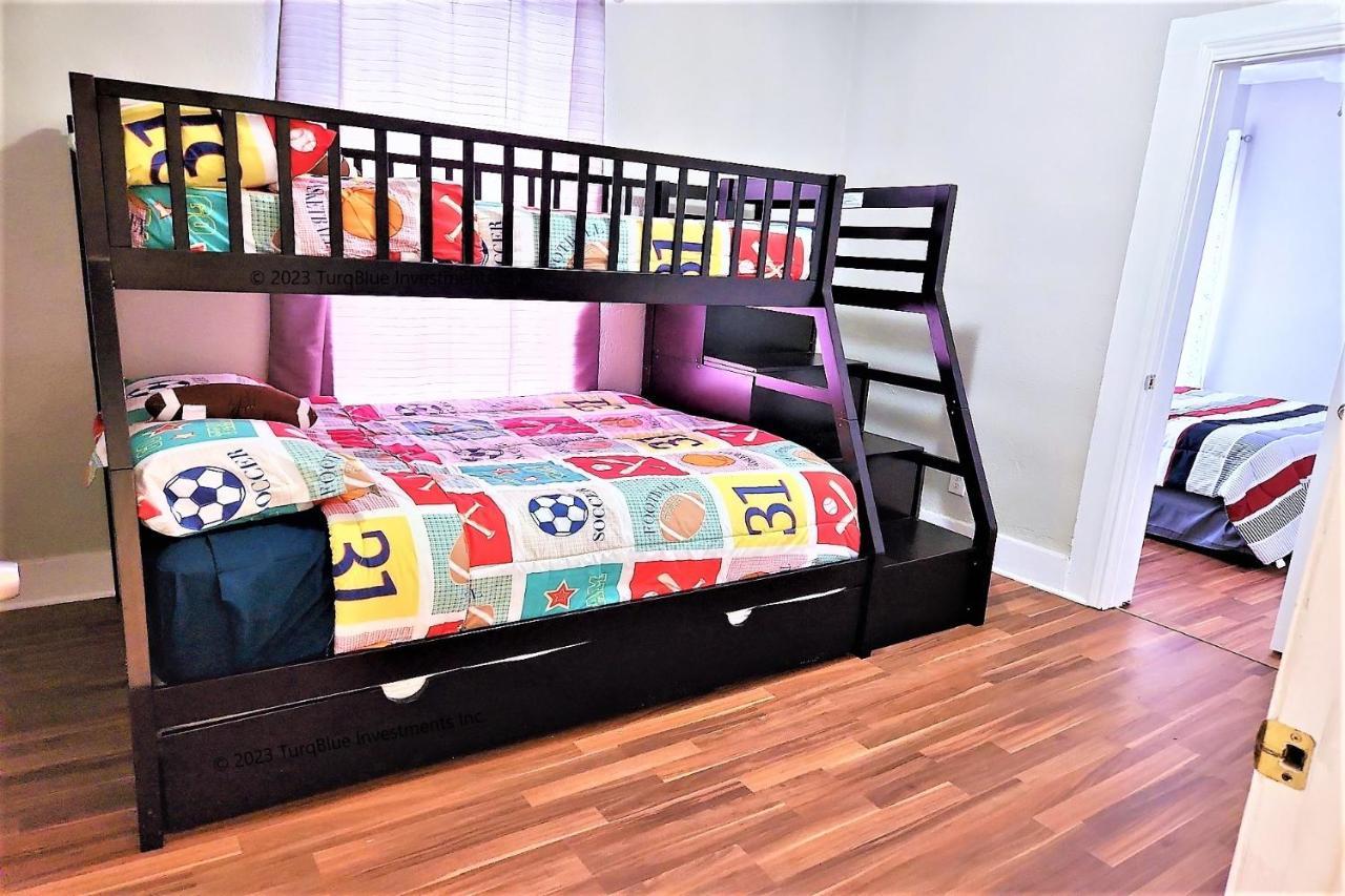 Casaazul-2605B-Pleasure Pier & Beach A Block Away- 3Bed 2Bath 7 Beds- 7 Minutes To Cruise Terminal Галвестон Екстер'єр фото
