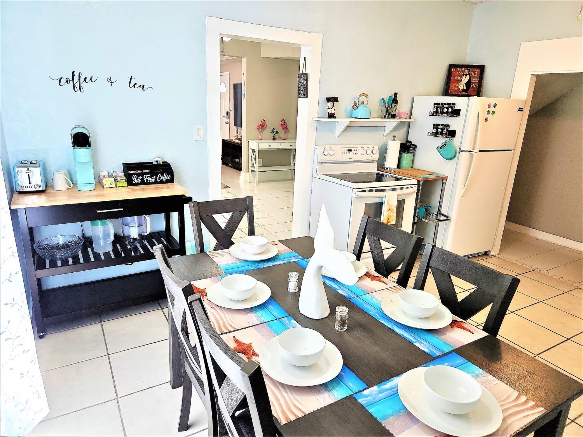 Casaazul-2605B-Pleasure Pier & Beach A Block Away- 3Bed 2Bath 7 Beds- 7 Minutes To Cruise Terminal Галвестон Екстер'єр фото